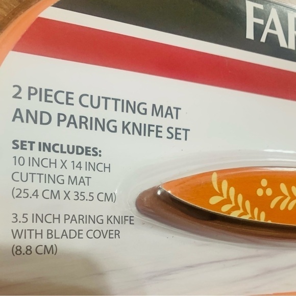 NEW Factory Sealed Farberware Cutting Boards and Knife Gift Set - Picture 2 of 2
